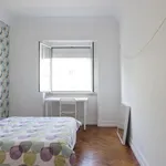 Rent 5 bedroom apartment in Lisbon