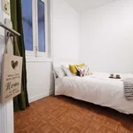 Rent a room in Madrid