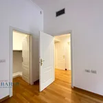 Rent 3 bedroom apartment of 100 m² in Milano