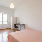 Rent a room in lisbon