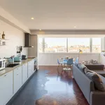 Rent 7 bedroom apartment in Porto