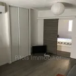 Appartement de 29 m² avec 2 chambre(s) en location à Juan