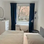 Rent a room of 100 m² in frankfurt