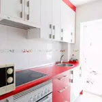 Rent 3 bedroom apartment in Madrid