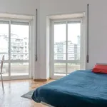 Rent a room in lisbon