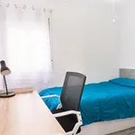 Rent 3 bedroom apartment in Seville