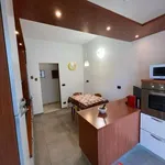 Rent 2 bedroom apartment of 75 m² in Genoa