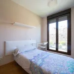 Rent a room of 100 m² in madrid