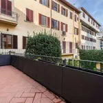 Rent 2 bedroom apartment of 130 m² in florence