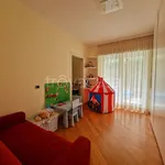 Rent 3 bedroom apartment of 90 m² in Roma