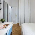 Rent a room of 96 m² in madrid