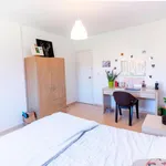 Rent 4 bedroom apartment in Valencia