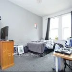 Rent 8 bedroom house in Leeds