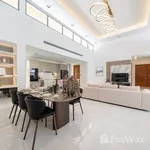 Rent 4 bedroom house of 279 m² in Phuket