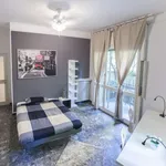 Rent a room in milan