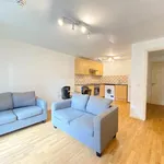 Rent 2 bedroom flat in Salford