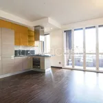 Rent 3 bedroom apartment of 92 m² in Milano