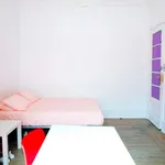 Rent a room in lisbon