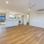 Rent 4 bedroom house in Bargara