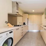 Alugar 5 quarto apartamento de 99 m² em Linda-a-Velha