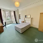 Rent 4 bedroom flat in Edinburgh