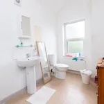 Rent 3 bedroom flat in West Midlands