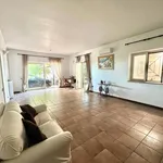 Rent 6 bedroom house of 654 m² in Pozzuoli