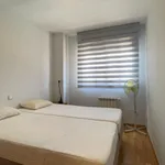 Alquilo 3 dormitorio apartamento de 90 m² en Valdeluz