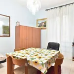 Rent a room of 100 m² in rome