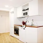 Rent a room of 75 m² in Barcelona