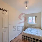 Rent 3 bedroom house in East Midlands