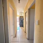 Rent 3 bedroom house in Soweto