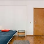 Rent a room in lisbon