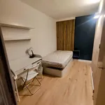 Rent 4 bedroom apartment in Barcelona