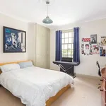 Rent 5 bedroom house in Cheltenham