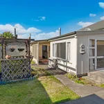 Rent 8 bedroom house in Christchurch