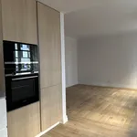 Rent 1 bedroom apartment of 69 m² in Lisbon