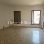 Rent 4 bedroom apartment of 120 m² in Padua