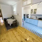 Rent a room of 175 m² in Porto