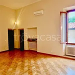 Rent 6 bedroom apartment of 180 m² in Firenze