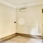 Affitto 4 camera appartamento di 120 m² in Palermo