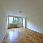 Pronajměte si 2 ložnic/e byt o rozloze 55 m² v Benešov