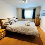 Rent 2 bedroom flat in Pwllheli