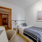 Rent a room of 150 m² in madrid