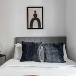 Alquilo 2 dormitorio apartamento de 128 m² en madrid