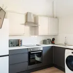 Rent 1 bedroom flat of 85 m² in Cardiff