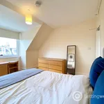 Rent 5 bedroom apartment in Edinburgh