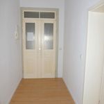 Gemütliche 2-Zimmer-Wohnung mit Südbalkon, Laminatboden & Badewanne