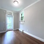 Rent 2 bedroom apartment in Manhattan