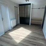 Appartement de 111 m² avec 3 chambre(s) en location à Saint-Étienne